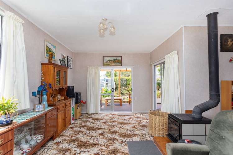 8 Madrid Street Dannevirke_11