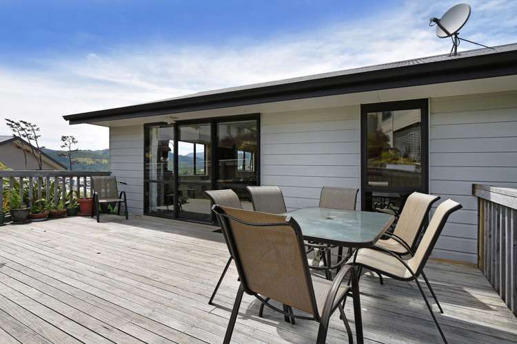 40 Saint Lawrence Street Toi Toi_4