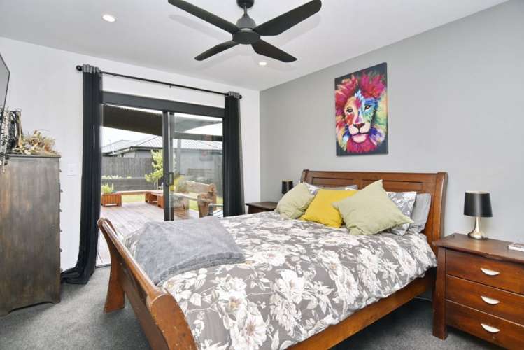 8/21 Blakes Road Belfast_11