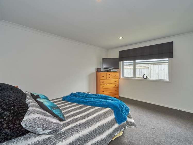 40 Chestnut Close Kelvin Grove_11