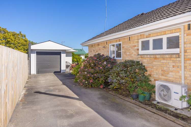 137 Galloway Street Hamilton East_14