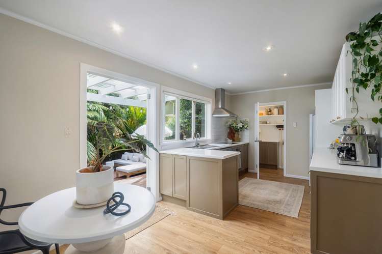 29 Hollywood Avenue Titirangi_9