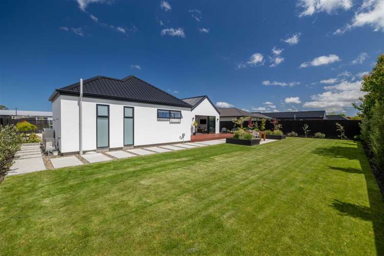 9 Russ Drive Lincoln_20