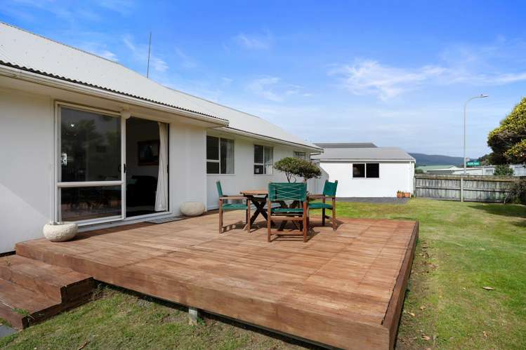 30 Babbacombe Avenue Otaki Beach_15