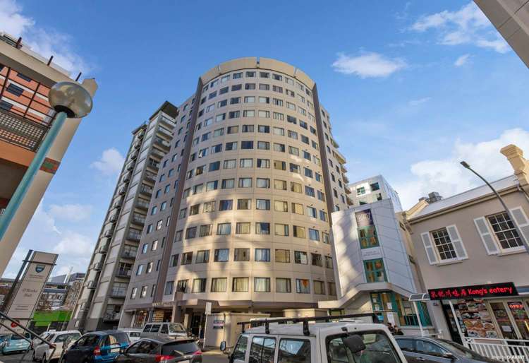 13D/33 Mount Street City Centre_8