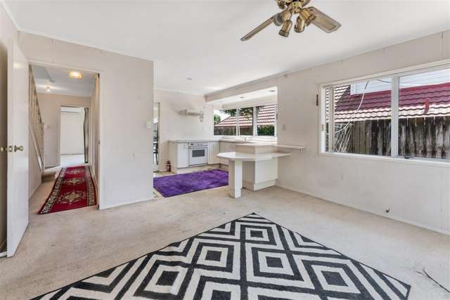 2/4 Crescent Hills Court Northpark_3