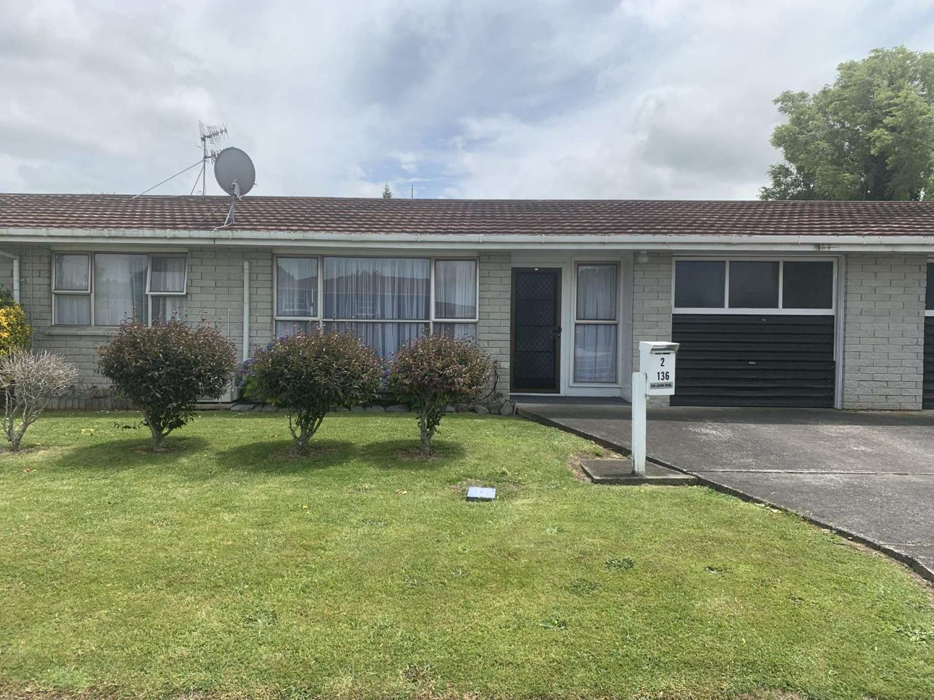 2/136 High Street Bulls_0