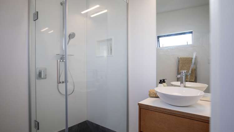 15 Rose Street Raglan_13