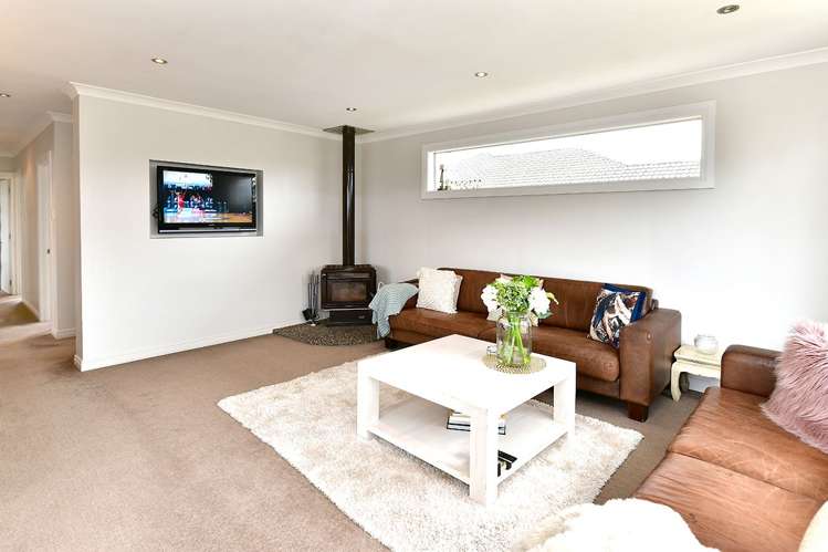 27 Doment Crescent Orewa_8