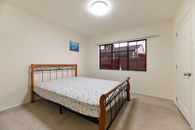 10 Midvale Place Pakuranga Heights_32