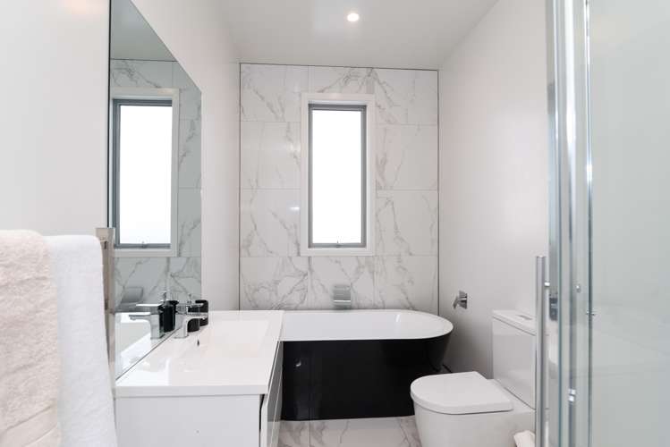 18 Pretoria Avenue Saint Clair_16