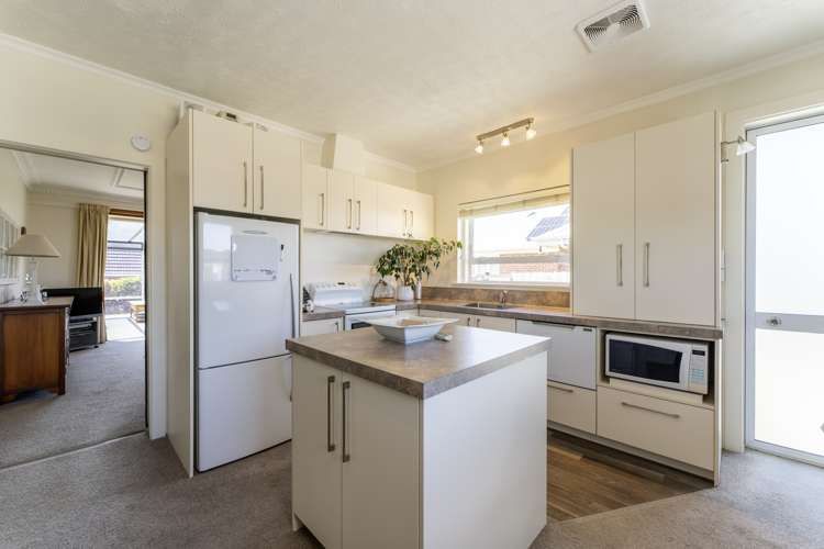 25a Maltby Avenue West End_10