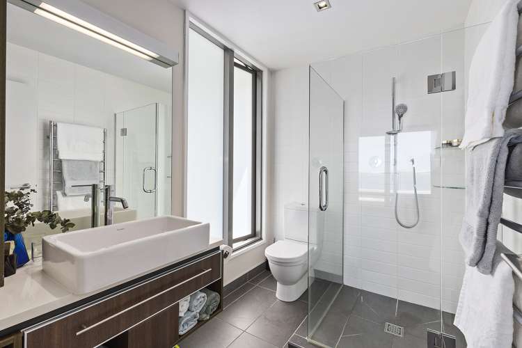 S504/326 Evans Bay Parade Hataitai_16