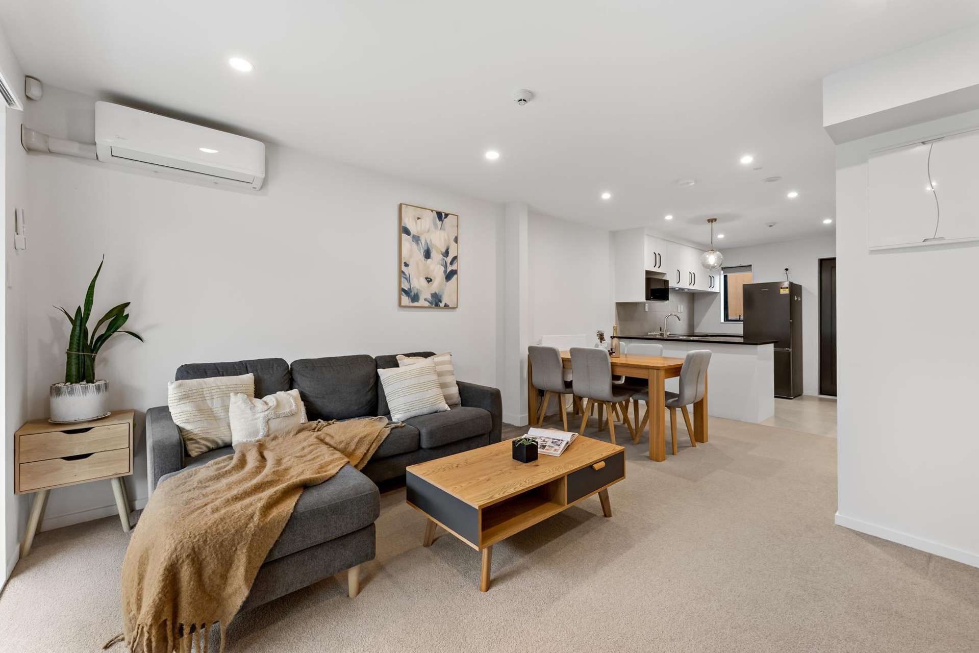 16/18 Hewlett Road Massey_0