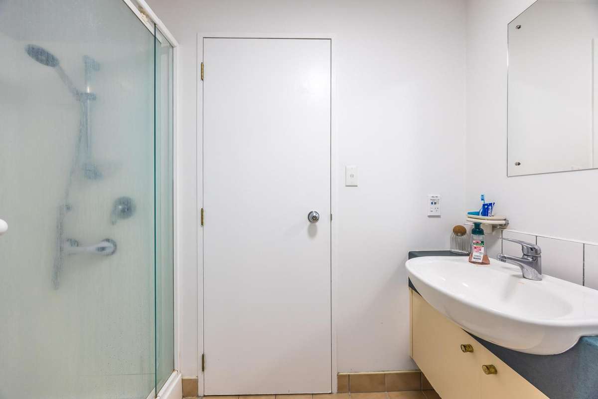 17J/3 Whitaker Place_1