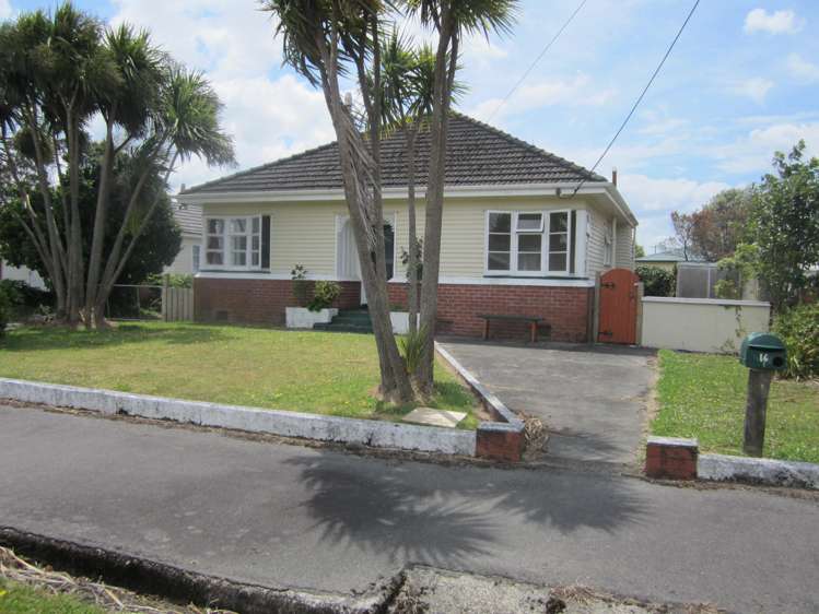 16 Huia Street Pahiatua_11