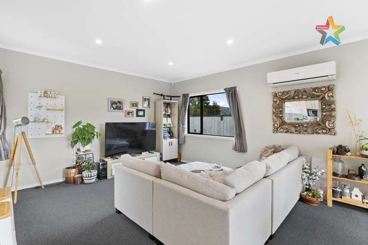 51 Fraser Colman Grove Wainuiomata_5