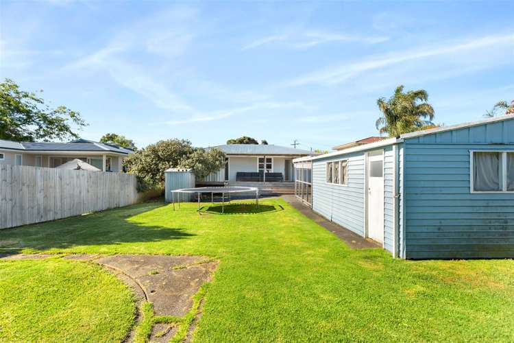 4 Mayburn Road Te Atatu Peninsula_16