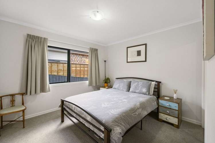 13 Edwin Grove 11217_11