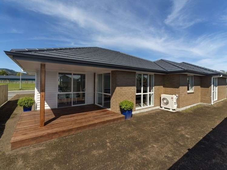 2 Fortis Place Lytton West_17