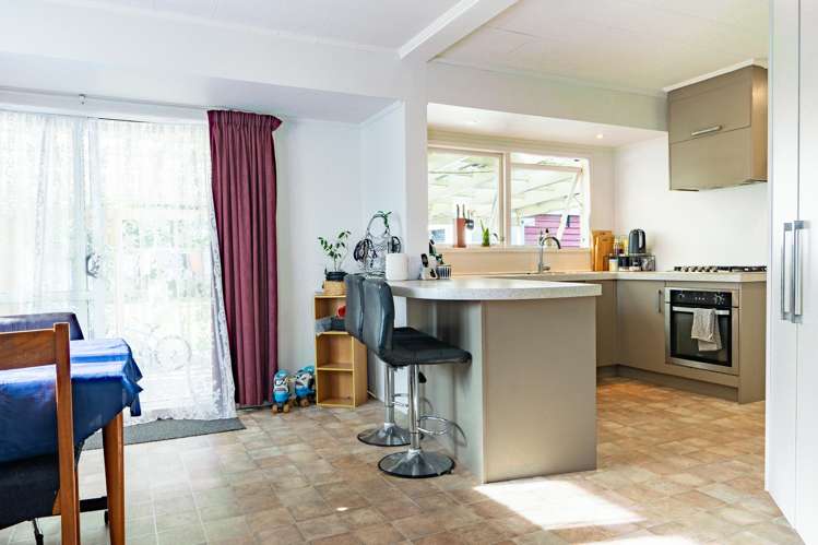 88 Atkinson Avenue Otaki Beach_8