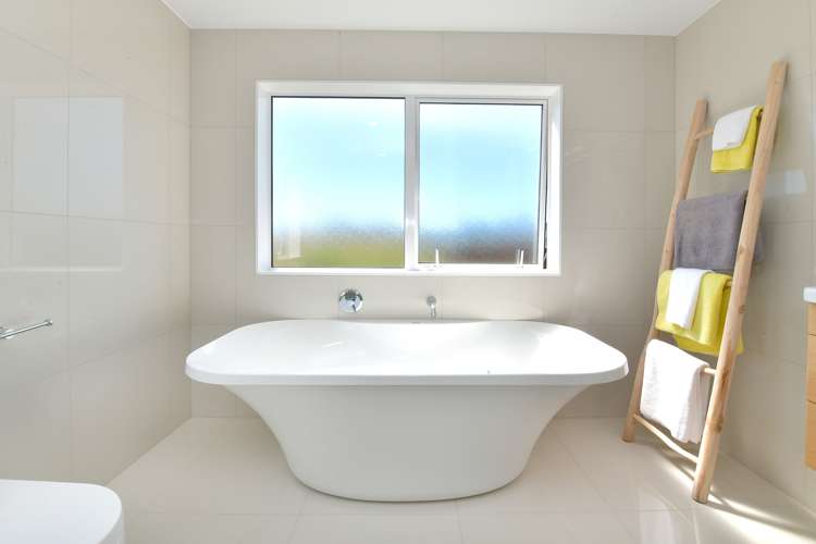 12 Seaview Crescent Hatfields Beach_15