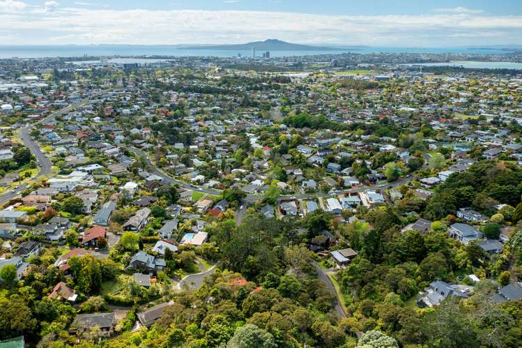 2 Menear Lane Hillcrest_43