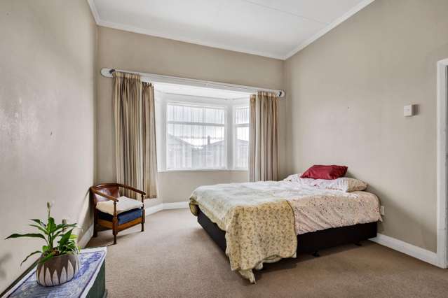 84 and 84a Argyle Street Hawera_2