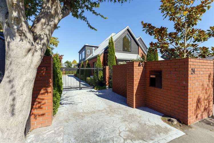 24 Poynder Avenue Merivale_16