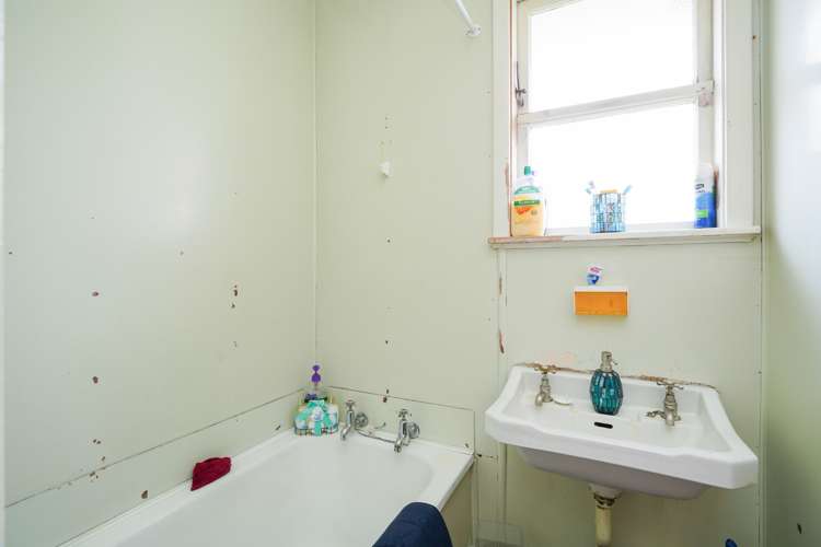 323 Saint Andrew Street Glengarry_8