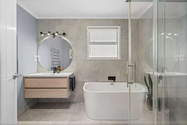 23 Pebble Beach Boulevard Kamo_2