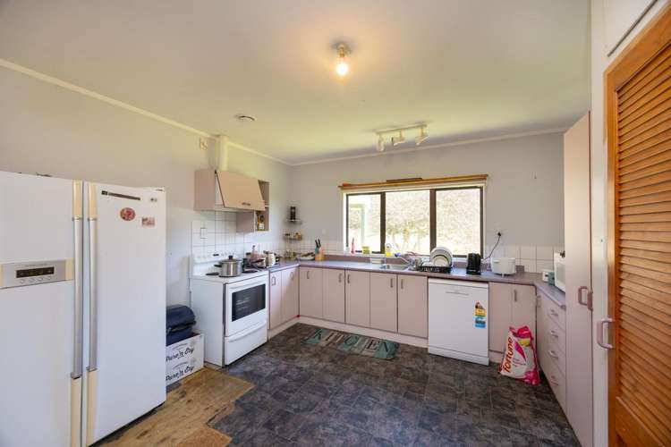 526 Lake Road Himatangi_23