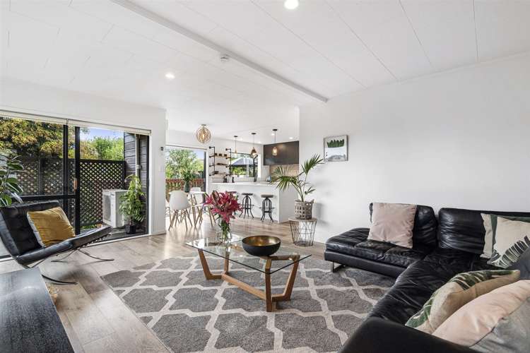 2/90 Verbena Road Birkdale_7