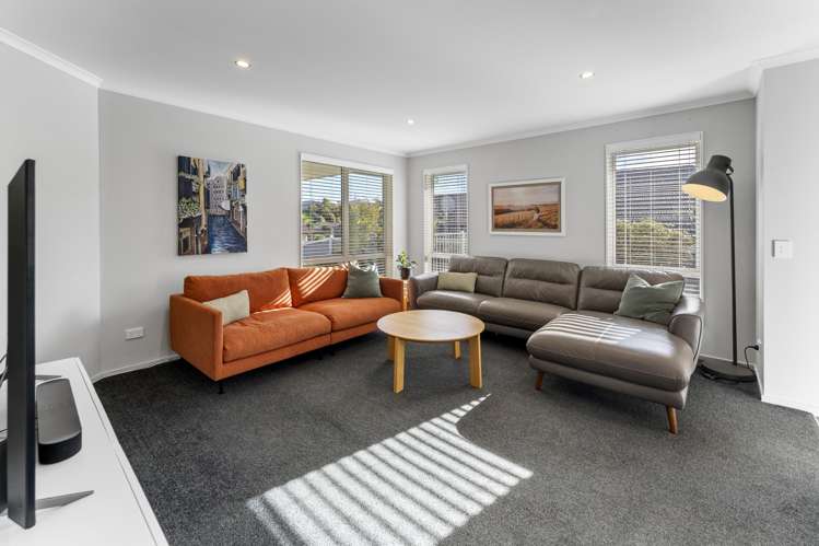 92 Washbourn Drive Richmond_6