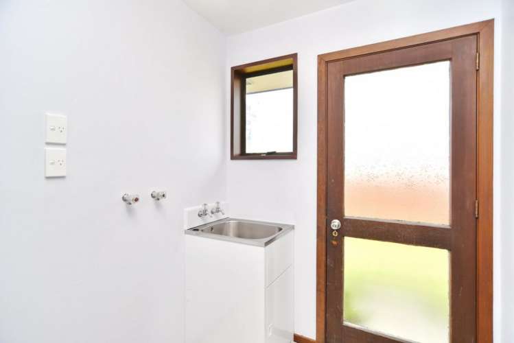 2 Kinross Street Hei Hei_15