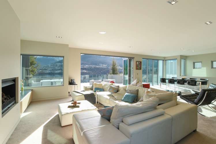 618 Peninsula Road Kelvin Heights_4