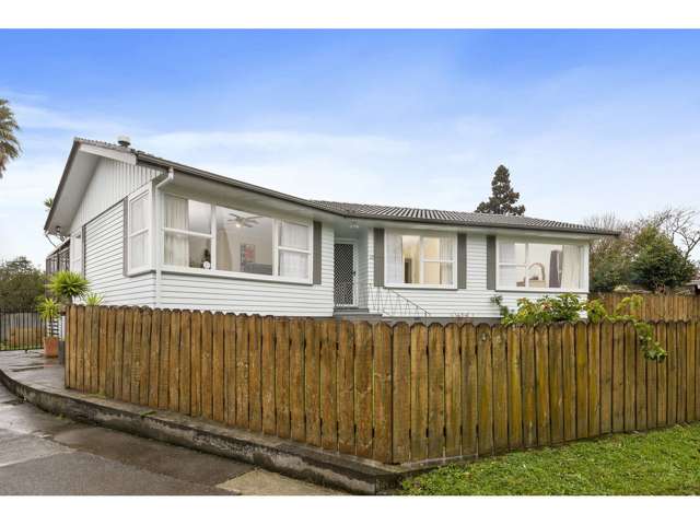 22 Manapouri Place Pakuranga Heights_1