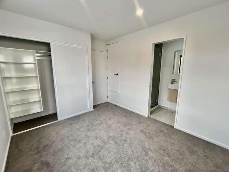 1/10 Surrey Street 1477_10