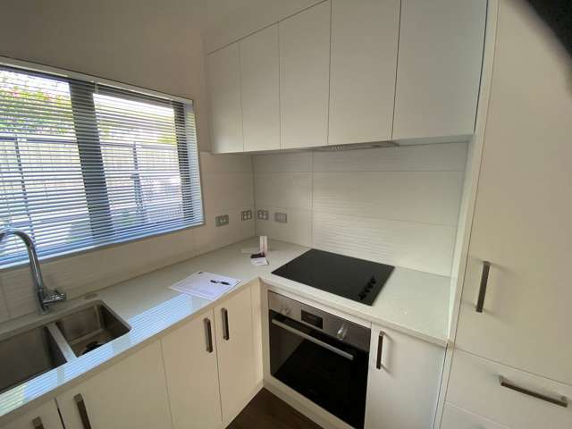 7D La Trobe Street Pakuranga Heights_1