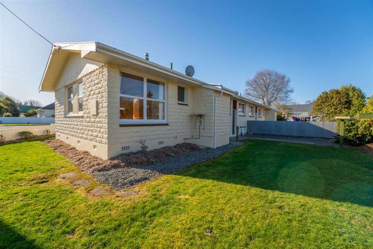 2 George Street Rolleston_13