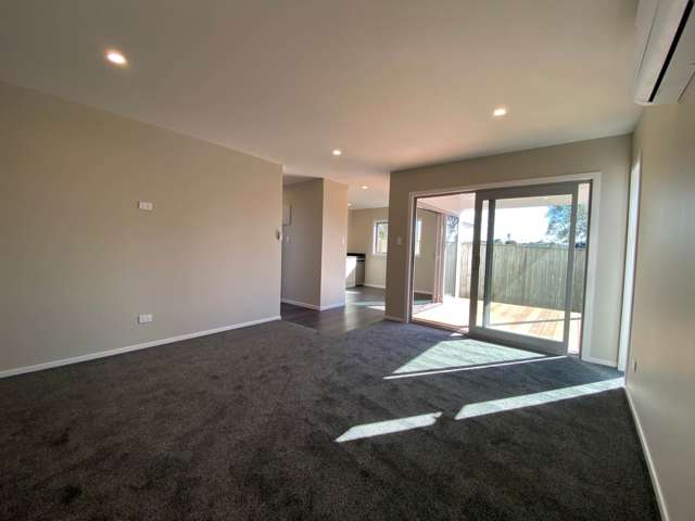 1/804 Whangaparaoa Road Manly_3