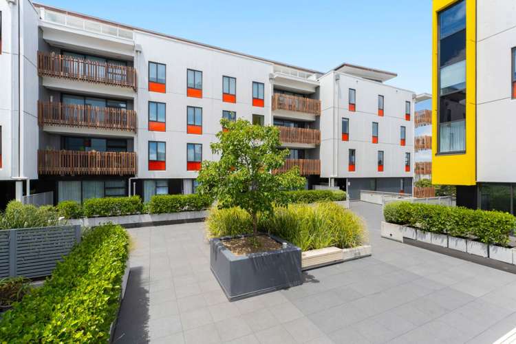 512/22 Library Lane_0