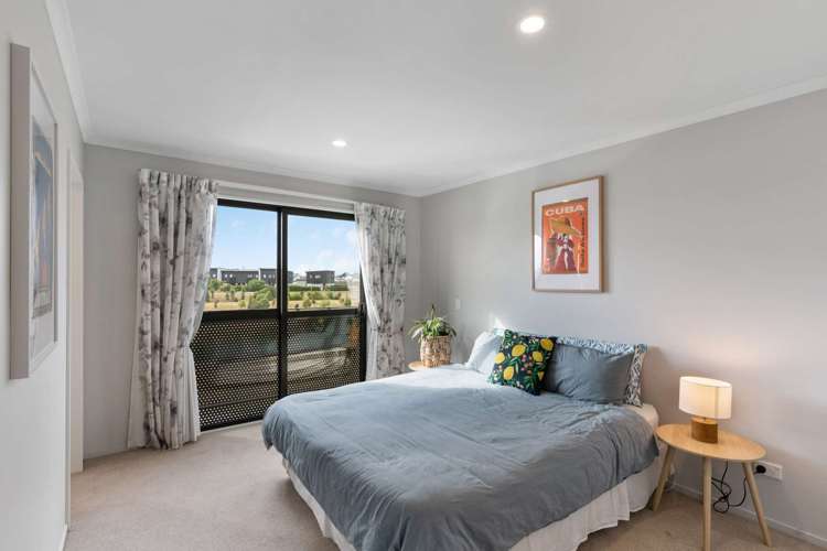 24 Tippet Crescent Wigram_13