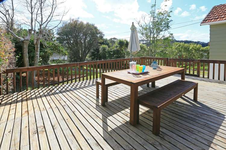 13 Township Road Waitakere_6