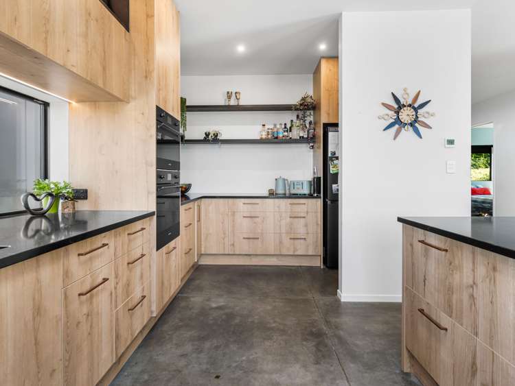 26 Horotane Valley Road Heathcote Valley_4