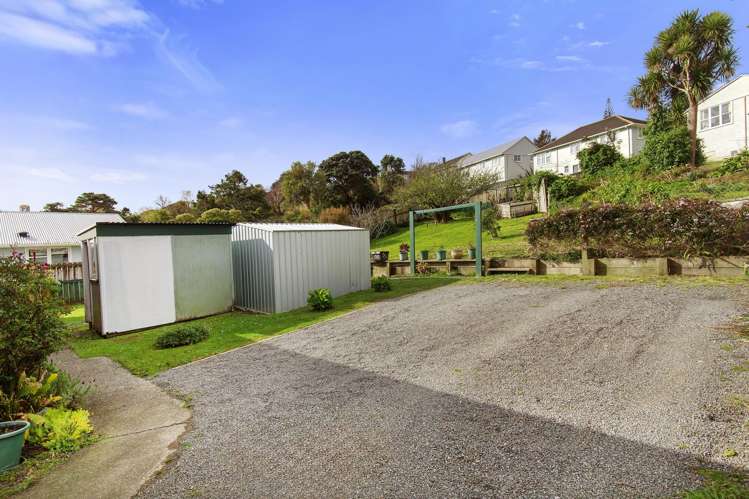 188 Sievers Grove Porirua East_17