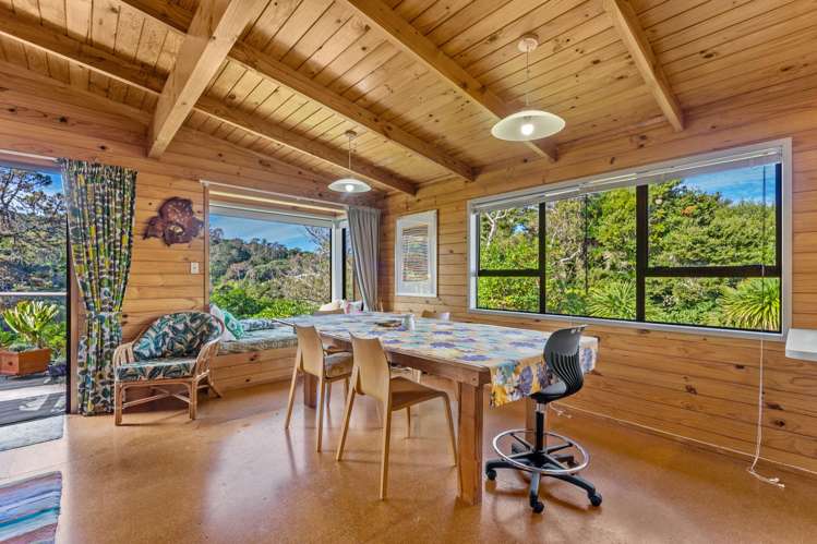 9 Ferndale Avenue Leigh_12