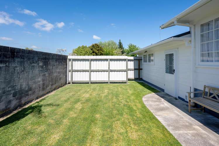 25 Browning Crescent Owhata_14