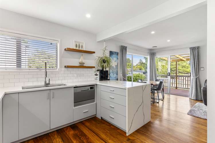 2/18 Flaxdale Street Birkdale_8