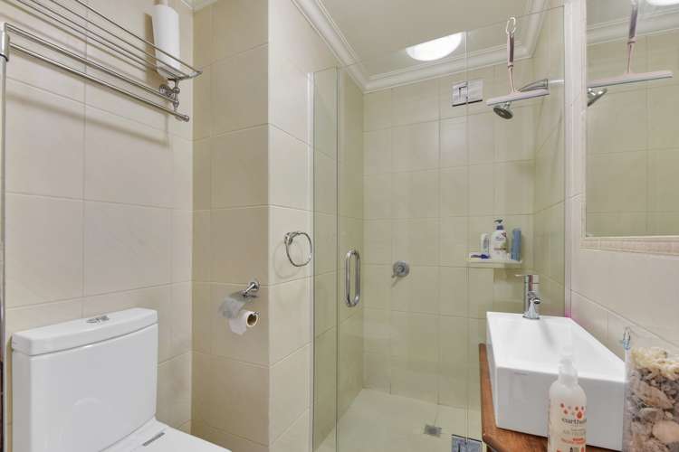 2/7 Quiet Woman Way Monaco_6